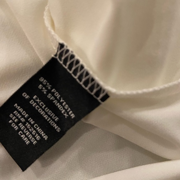 NWT Ryan Wythe Cream Blouse Black Lace Stripe Detail Button Keyhole Size 1X - Picture 11 of 11